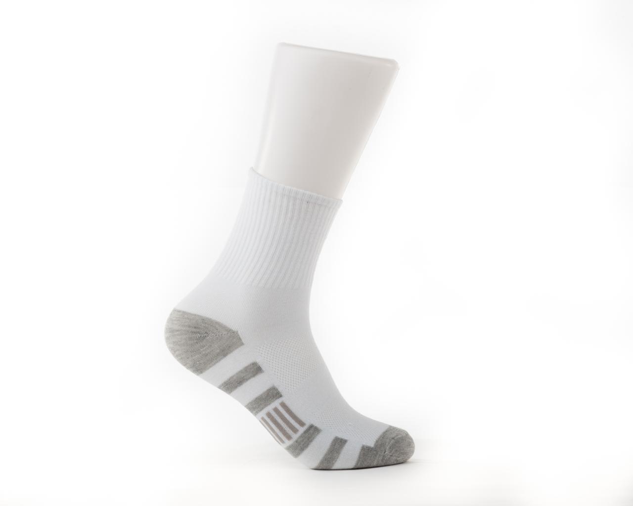 Men's Accessories - Single Pair of White Outdoor Gym & Sports Socks